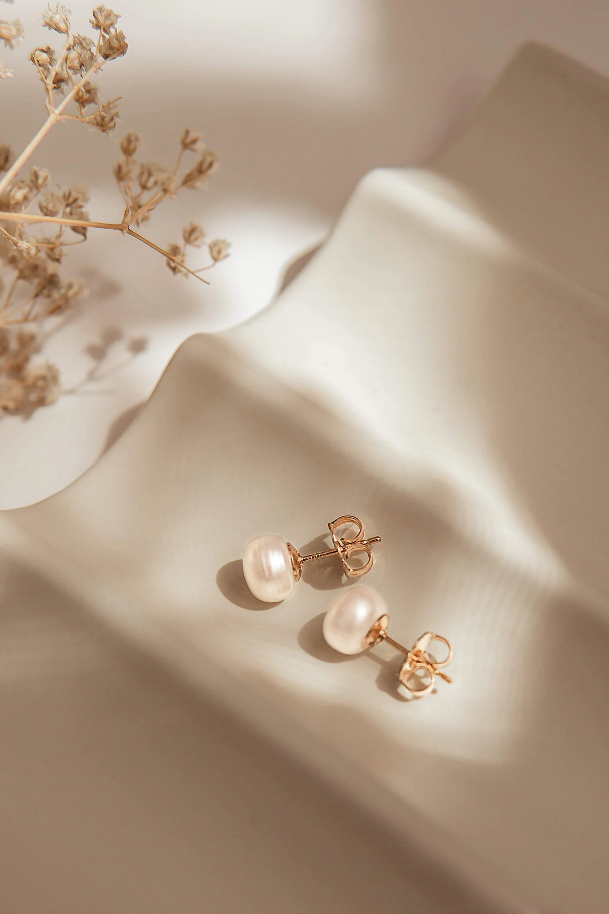 Jackie Pearl Earrings - Image 7